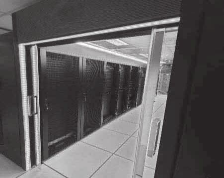 Pusat data modular: modul siap pasang yang boleh ditambah bila keperluan bertambah. Integrasinya dibuat subkontraktor di bawah seliaan Impact.