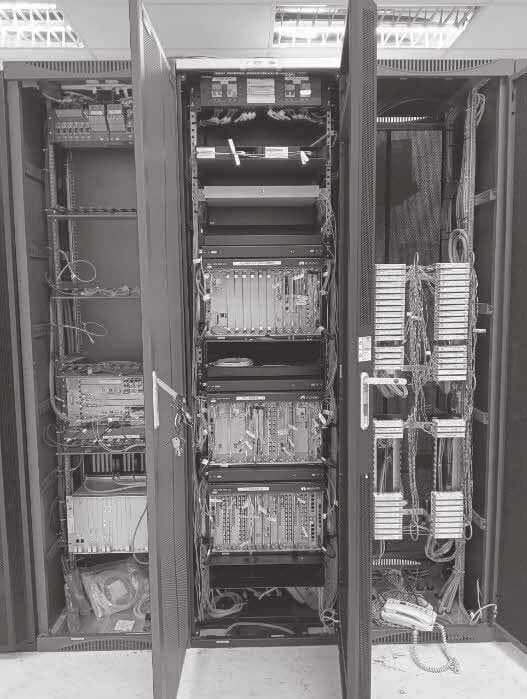 Peralatan OTN dan DWDM (teknologi yang hantar banyak saluran data dalam satu kabel gentian) yang Impact pasang di tapak pelanggan. Rangkaian gentian berkapasiti tinggi ni hubungkan pencawang elektrik dengan pusat kawalan, untuk sistem SCADA dan grid pintar. Projek OTN pertama Impact ialah untuk grid Kumpulan SEB pada 2020.