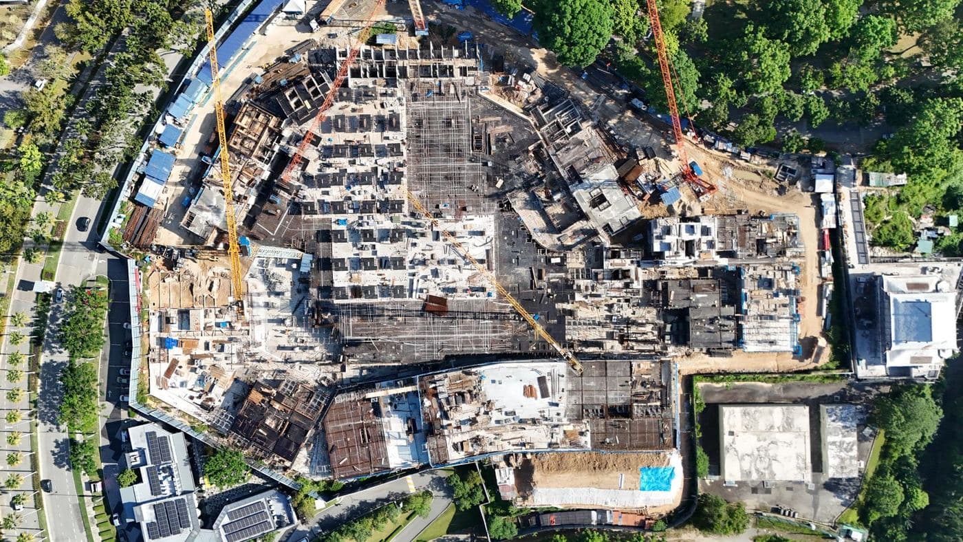 Seduduk D' Kajang di Semenyih — empat blok pangsapuri servis dan satu blok mampu milik, 1,220 unit kesemuanya, RM264.14 juta. Pelanggan Eco Terraces ialah anak syarikat Eco World Development Group. Ia 11.81% siap.