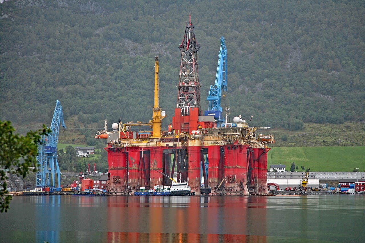 Sektor O&G — pelanggan berkait Petronas Pengerang