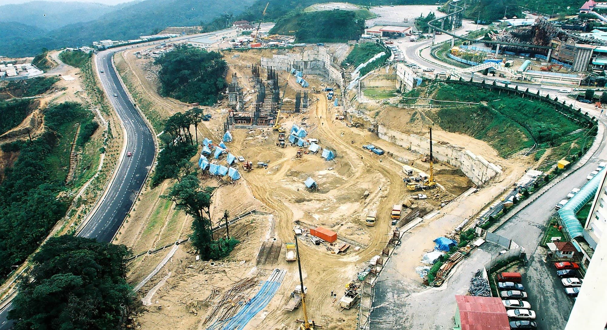Peringkat asas First World Hotel, Genting — projek Geohan