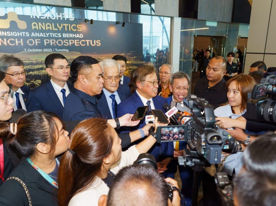 Pelancaran prospektus Insights Analytics Berhad